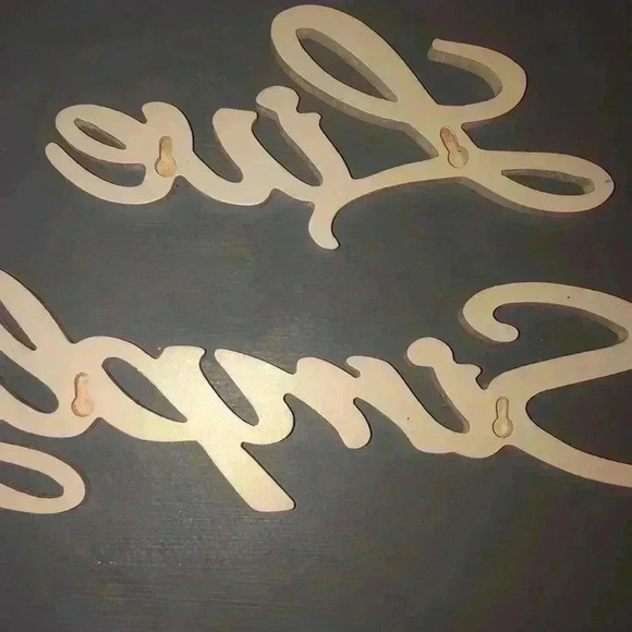 “Live Simply” Wooden Sign - Picture 2 of 2